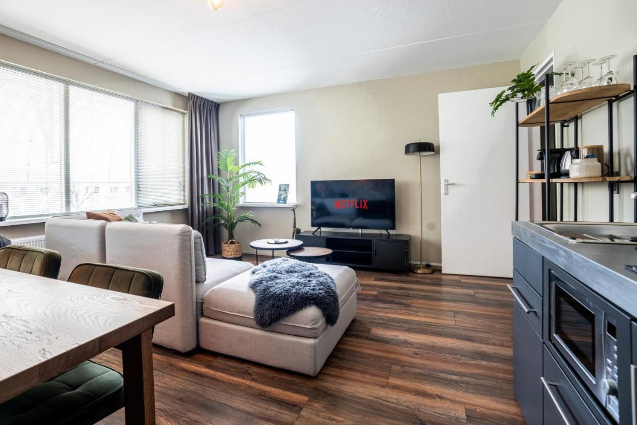 חרונינגן The Lion King - 6 Person Linked Apartment With Roof Terrace מראה חיצוני תמונה