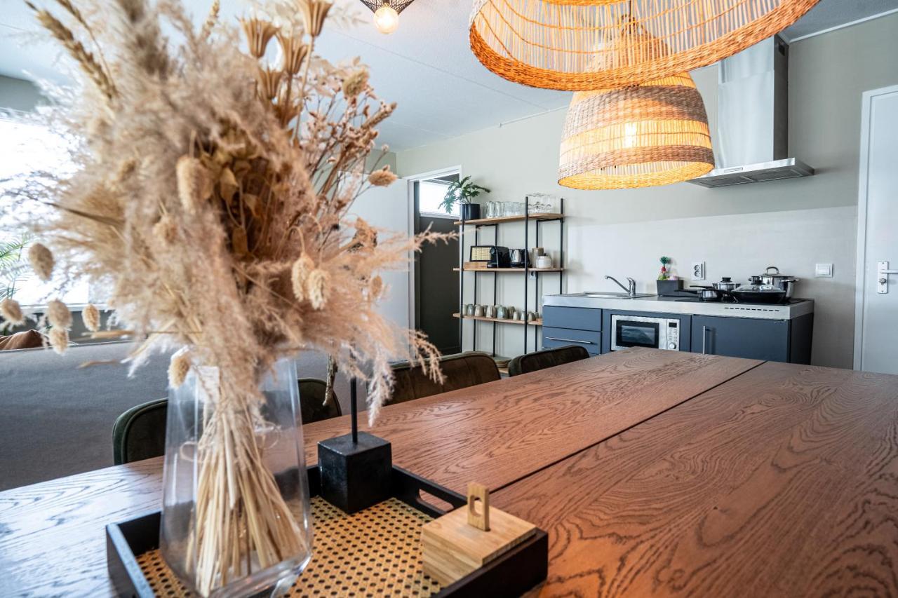 חרונינגן The Lion King - 6 Person Linked Apartment With Roof Terrace מראה חיצוני תמונה