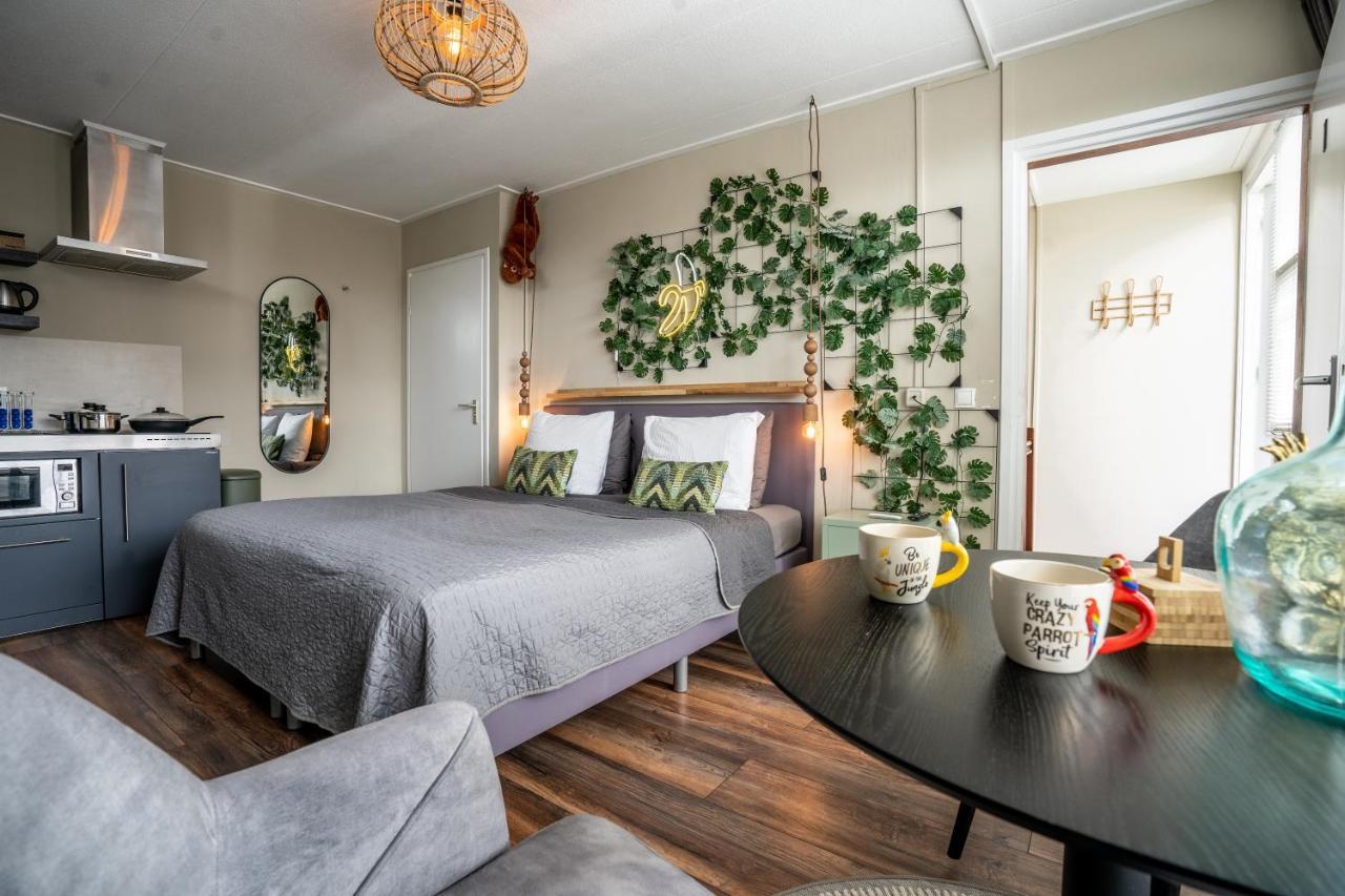 חרונינגן The Lion King - 6 Person Linked Apartment With Roof Terrace מראה חיצוני תמונה