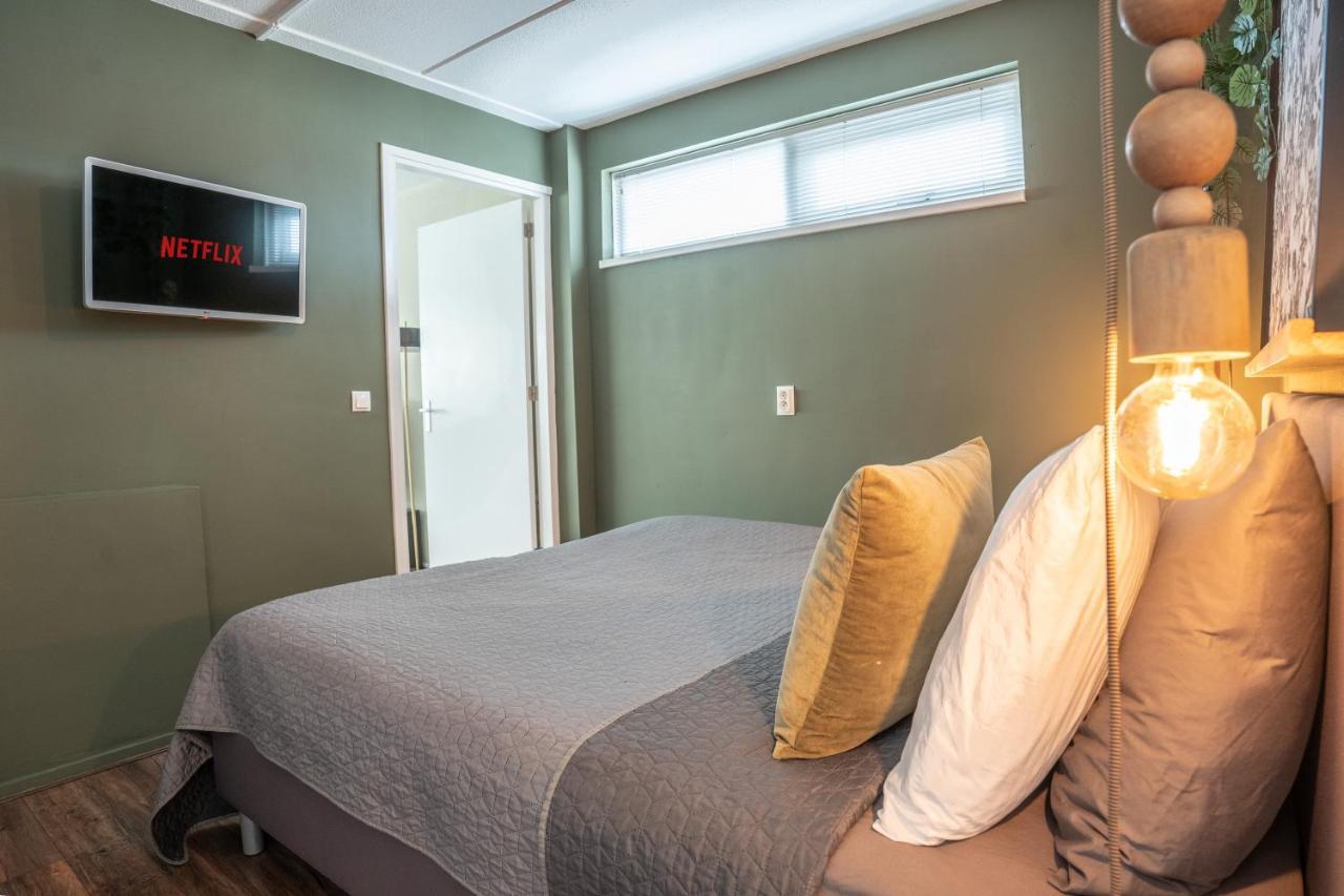 חרונינגן The Lion King - 6 Person Linked Apartment With Roof Terrace מראה חיצוני תמונה