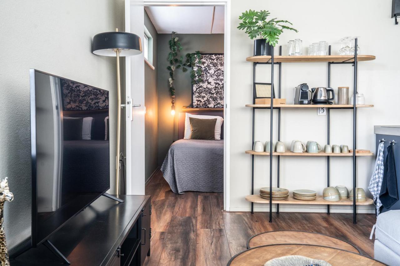 חרונינגן The Lion King - 6 Person Linked Apartment With Roof Terrace מראה חיצוני תמונה